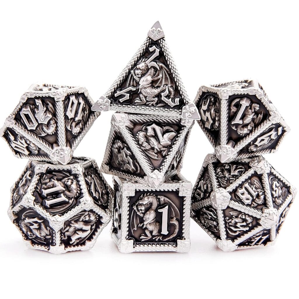 Dés en métal gris - accessoire JDR